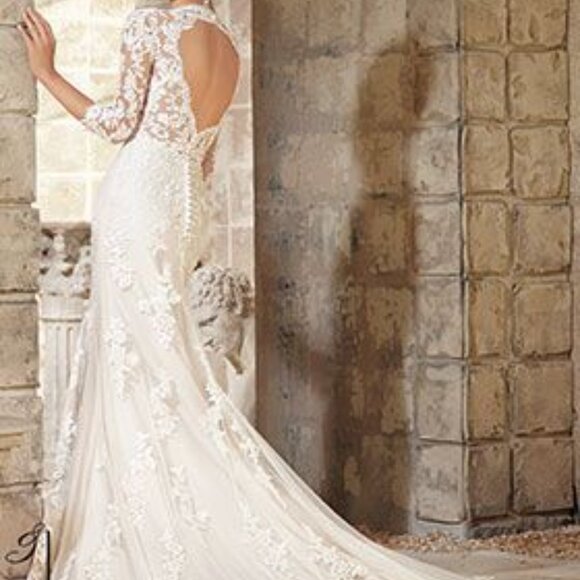 Mori Lee Lace Wedding Dress size 2 - Picture 4 of 4